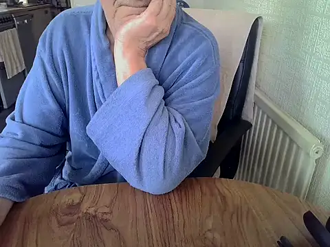 Snapshot of daddyflash chatting on May 17, 2026, 10:15 am daddyflash online show from May 17, 2026, 10:15 am