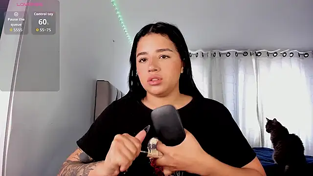 aliice walker  online show from November 4, 2025, 4:22 pm