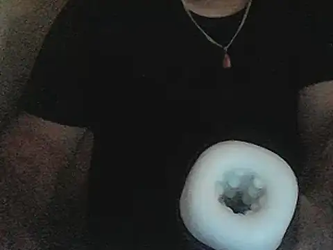 Snapshot of Paolino_8316 chatting on December 14, 2025, 11:32 pm Paolino 8316 online show from December 14, 2025, 11:32 pm