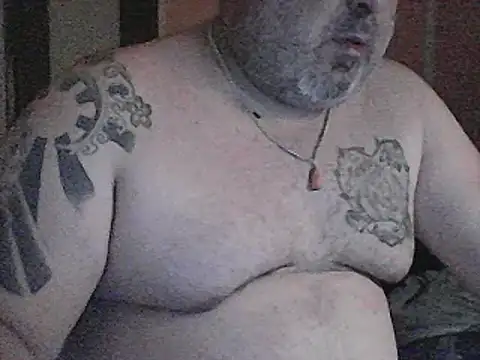 Snapshot of Paolino_8316 chatting on November 20, 2025, 8:42 pm Paolino 8316 online show from November 20, 2025, 8:42 pm