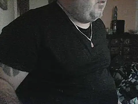 Snapshot of Paolino_8316 chatting on December 19, 2025, 12:14 am Paolino 8316 online show from December 19, 2025, 12:14 am