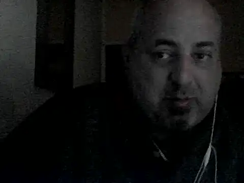 Snapshot of Paolino_8316 chatting on December 4, 2024, 12:35 am Paolino 8316 online show from December 4, 2024, 12:35 am