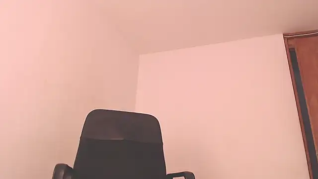 Snapshot of camila_diez chatting on February 23, 2026, 2:06 pm camila diez online show from February 23, 2026, 2:06 pm