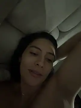 Snapshot of Sophie__Foxxx chatting on December 5, 2025, 10:47 am Sophie Foxxx online show from December 5, 2025, 10:47 am