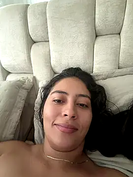 Snapshot of Sophie__Foxxx chatting on December 3, 2025, 3:11 pm Sophie Foxxx online show from December 3, 2025, 3:11 pm