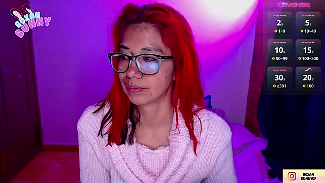 Snapshot of Roxanbunny1 chatting on September 24, 2025, 5:25 am Roxanbunny1 online show from September 24, 2025, 5:25 am