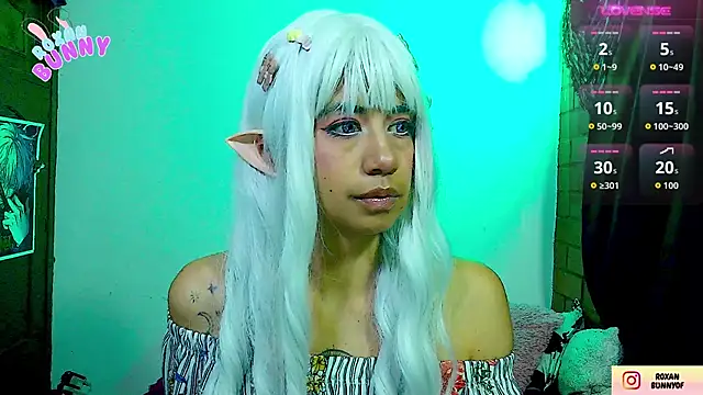 Snapshot of Roxanbunny1 chatting on November 25, 2025, 5:08 am Roxanbunny1 online show from November 25, 2025, 5:08 am