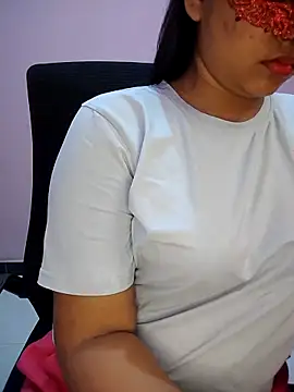 Snapshot of Rose_Olivia chatting on September 14, 2025, 3:56 pm Rose Olivia online show from September 14, 2025, 3:56 pm