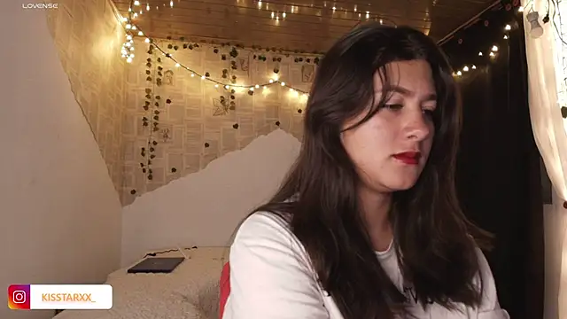 Snapshot of kisstarxxx chatting on November 14, 2025, 12:14 am kisstarxxx online show from November 14, 2025, 12:14 am