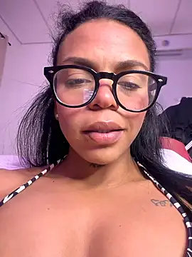 Snapshot of Charly_ chatting on June 28, 2026, 2:51 am Charly online show from June 28, 2026, 2:51 am
