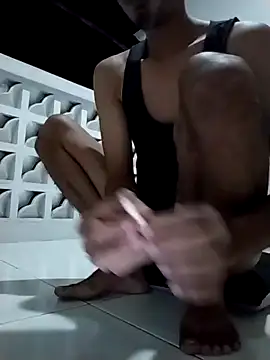 Snapshot of Dwirosebig chatting on October 17, 2025, 7:48 pm Dwirosebig online show from October 17, 2025, 7:48 pm