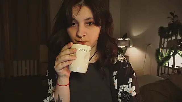 Snapshot of kshishtan chatting on January 2, 2025, 6:29 am kshishtan online show from January 2, 2025, 6:29 am