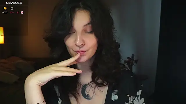 Snapshot of kshishtan chatting on October 3, 2025, 5:42 am kshishtan online show from October 3, 2025, 5:42 am