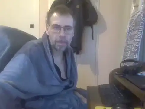 ptitcanard60600 online show from February 6, 2025, 10:14 am