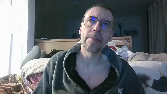 ptitcanard60600 online show from March 15, 2026, 9:44 pm