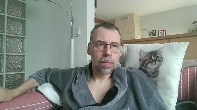 Snapshot of ptitcanard60600 chatting on May 14, 2026, 11:40 am ptitcanard60600 online show from May 14, 2026, 11:40 am