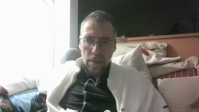 ptitcanard60600 online show from March 24, 2026, 10:21 pm