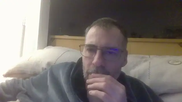 ptitcanard60600 online show from March 16, 2025, 10:53 pm