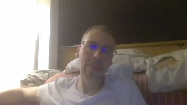 ptitcanard60600 online show from September 21, 2025, 8:47 pm