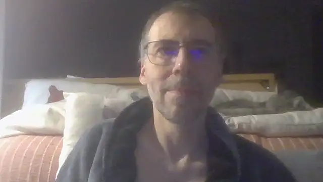 ptitcanard60600 online show from November 16, 2025, 10:35 pm