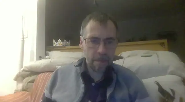 ptitcanard60600 online show from January 28, 2025, 10:45 pm