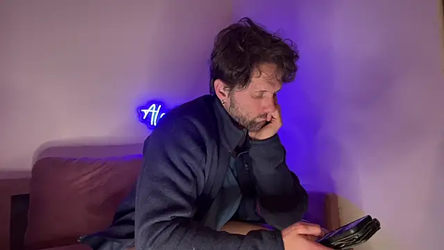 alexmannd online show from November 19, 2025, 2:33 am