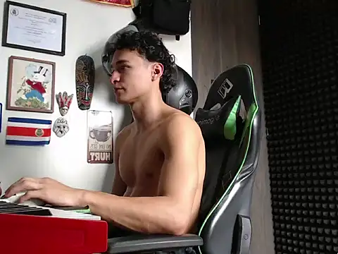 Curly Angel24 online show from May 22, 2026, 3:10 pm