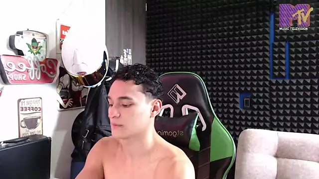 Curly Angel24 online show from October 22, 2025, 8:30 pm