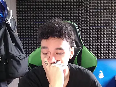 Snapshot of Curly_Angel24 chatting on January 12, 2026, 2:02 pm Curly Angel24 online show from January 12, 2026, 2:02 pm