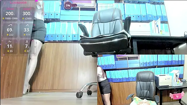 Snapshot of Office_Sexy chatting on November 7, 2025, 2:54 pm Office Sexy online show from November 7, 2025, 2:54 pm