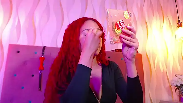 Snapshot of IsabelaLatina chatting on February 26, 2026, 9:37 pm IsabelaLatina online show from February 26, 2026, 9:37 pm