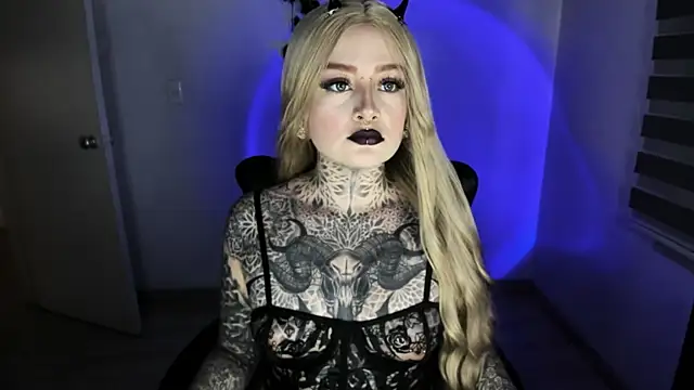 Anaii Gomez online show from April 13, 2026, 6:34 pm