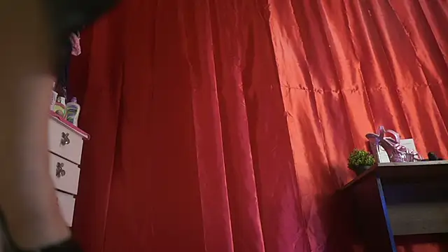 Sisirojas online show from October 30, 2025, 2:10 am