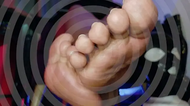 Snapshot of MistressMeg4n chatting on September 29, 2025, 12:44 pm MistressMeg4n online show from September 29, 2025, 12:44 pm