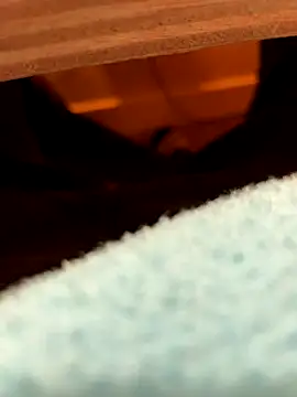 Snapshot of la_chiennete chatting on November 10, 2025, 1:21 am la chiennete online show from November 10, 2025, 1:21 am