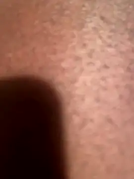 Snapshot of la_chiennete chatting on November 3, 2025, 9:51 pm la chiennete online show from November 3, 2025, 9:51 pm