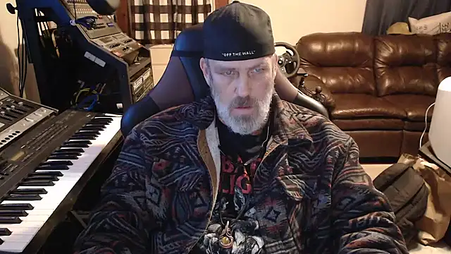 jimdacbin420 online show from December 9, 2024, 4:56 am