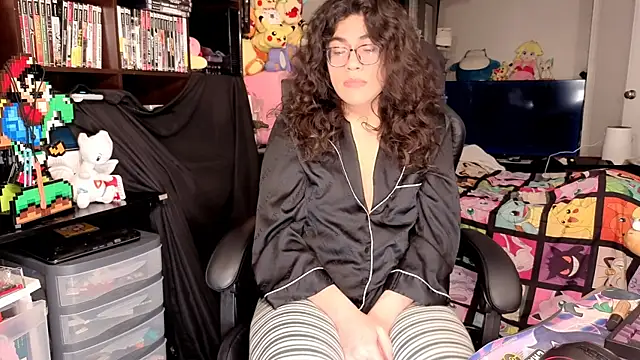 ShinyCherub online show from April 2, 2026, 2:41 am