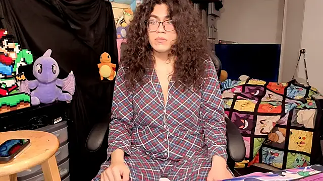 Snapshot of ShinyCherub chatting on December 16, 2025, 3:00 am ShinyCherub online show from December 16, 2025, 3:00 am