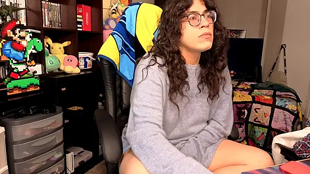 Snapshot of ShinyCherub chatting on November 10, 2025, 1:54 am ShinyCherub online show from November 10, 2025, 1:54 am