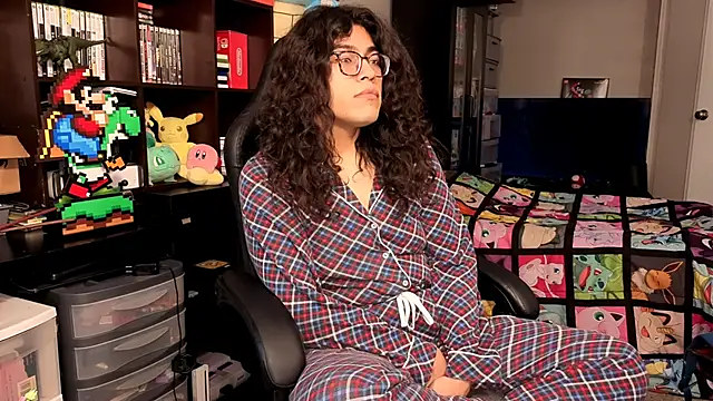 Snapshot of ShinyCherub chatting on November 12, 2025, 1:32 am ShinyCherub online show from November 12, 2025, 1:32 am