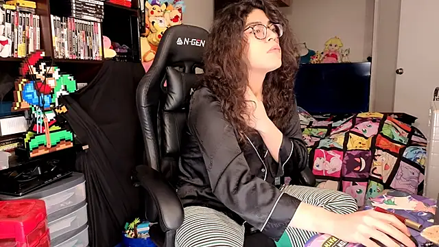 ShinyCherub online show from April 5, 2026, 9:05 am