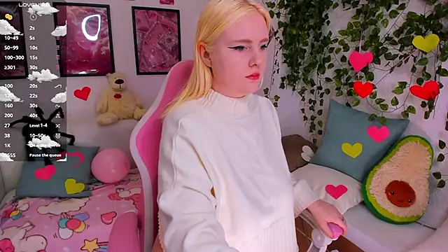 Snapshot of art_lovee chatting on February 20, 2026, 2:30 am art lovee online show from February 20, 2026, 2:30 am