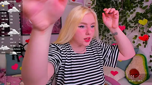 Snapshot of art_lovee chatting on February 28, 2026, 1:38 am art lovee online show from February 28, 2026, 1:38 am