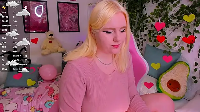 Snapshot of art_lovee chatting on February 15, 2026, 1:39 am art lovee online show from February 15, 2026, 1:39 am