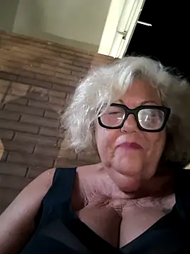 Snapshot of Merilulla chatting on September 13, 2025, 9:59 pm Merilulla online show from September 13, 2025, 9:59 pm