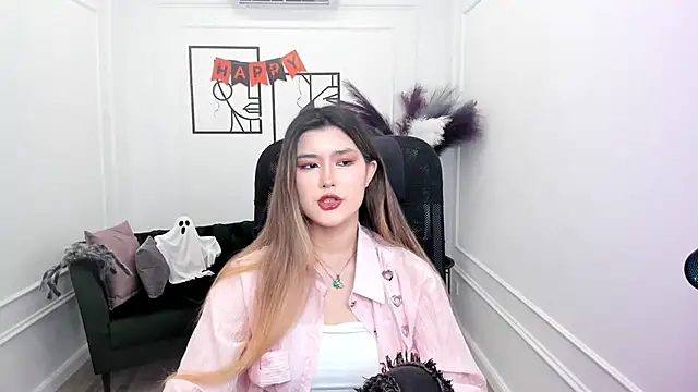 AnneTLi online show from October 24, 2025, 3:27 am