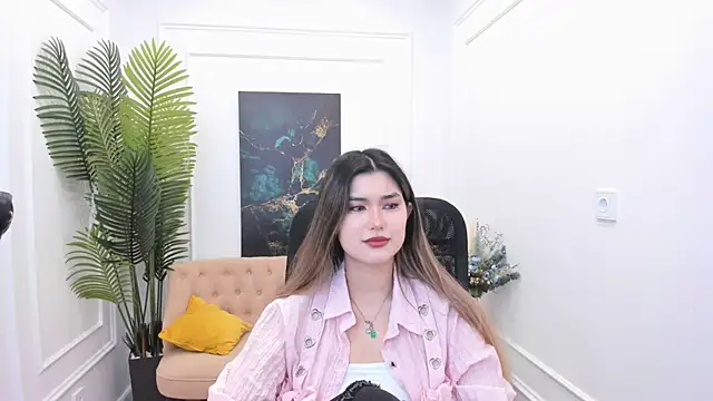 AnneTLi online show from November 9, 2025, 3:21 am