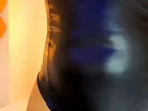 KeryHillson online show from October 12, 2025, 2:07 pm