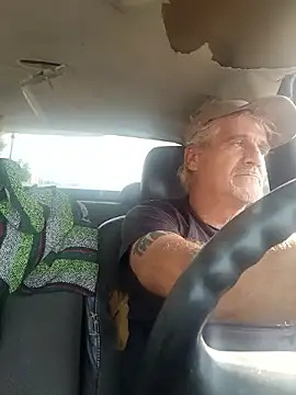 Snapshot of TTolbert chatting on November 3, 2025, 4:32 pm TTolbert online show from November 3, 2025, 4:32 pm